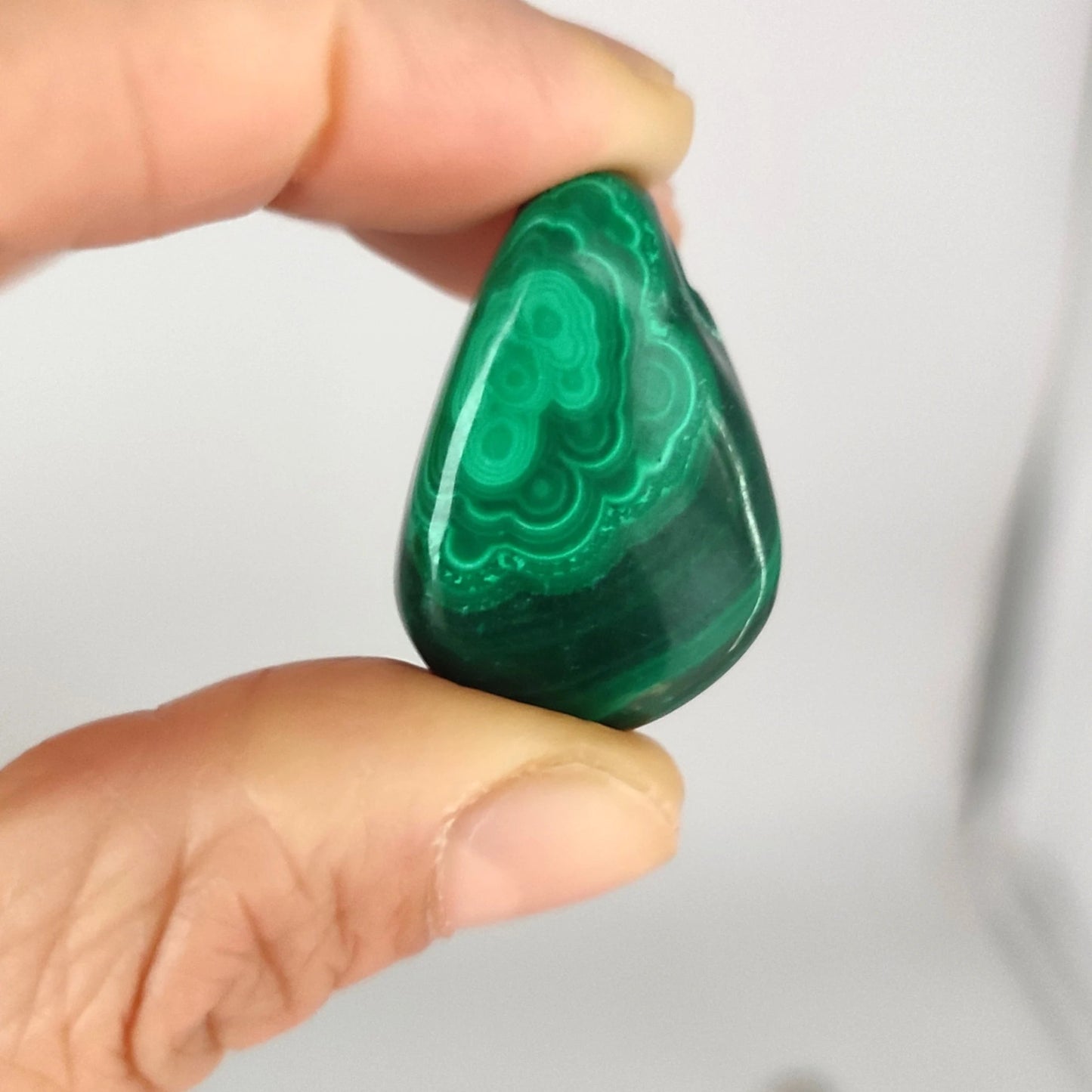 1pc Natural Malachite Tumbled Stone Crystals Reiki Healing Gemstone Crystal Mineral Home Room Decor Ornament Aquarium Decoration - Gemtopia